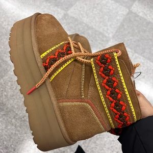 Ugg platform boots chestnut